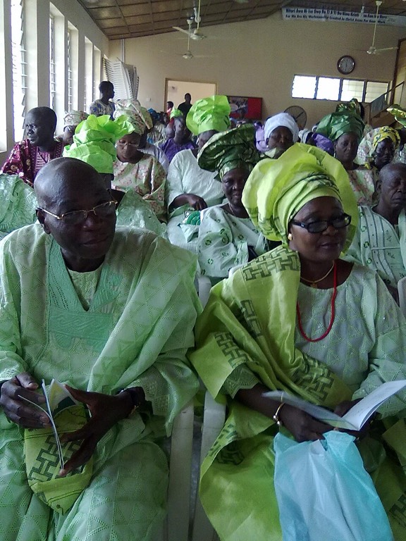 Amber gele and iro pair